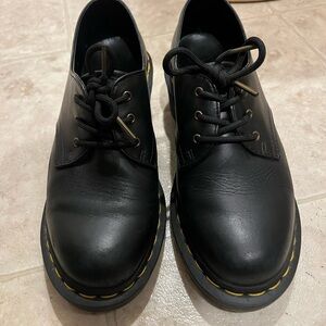 Dr. Martens Black Women’s Oxford